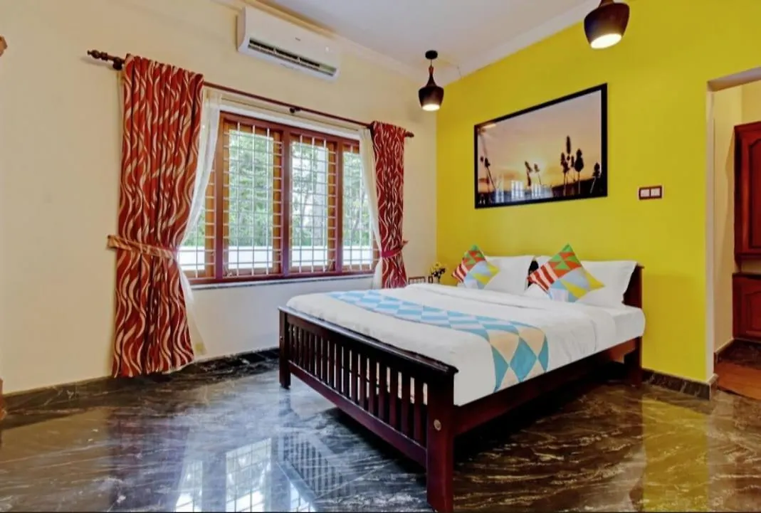 Merryland Holidays Kochi 3*,